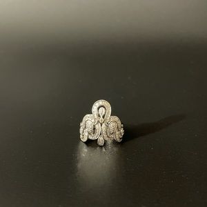 SOLD😍😍😍 18K White Gold  Diamond Crown Design Ring